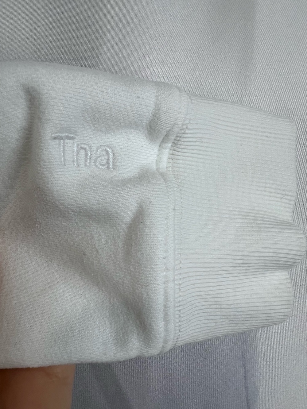 Aritzia TNA CozyAF Perfect Shrunken Sweatshirt - Picture 3 of 7